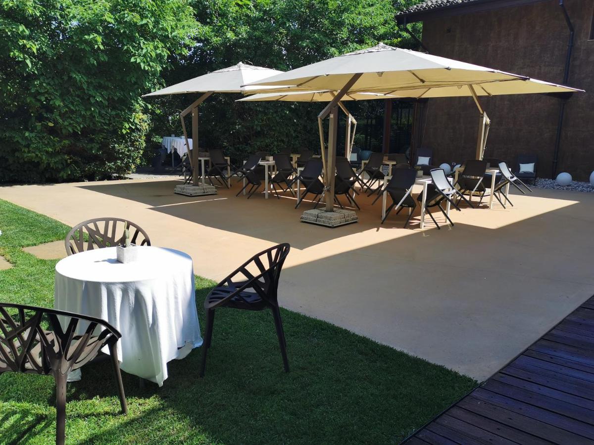 Il Tesoro Living Resort Rodigo ภายนอก รูปภาพ